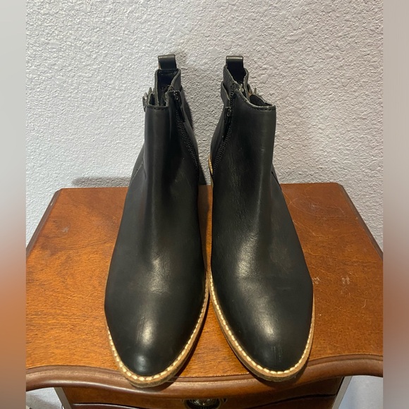 Lucky brand booties size 6 - Picture 2 of 6